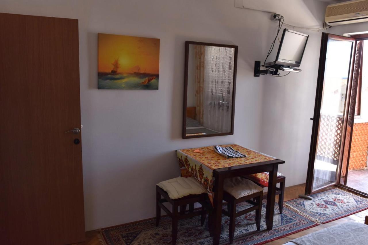 Vila Mila Petrovac Bagian luar foto