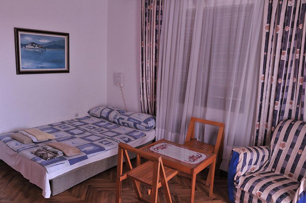 Vila Mila Petrovac Bagian luar foto